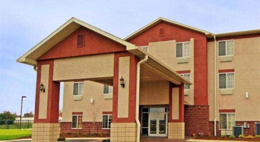 Paola Inn And Suites Zewnętrze zdjęcie