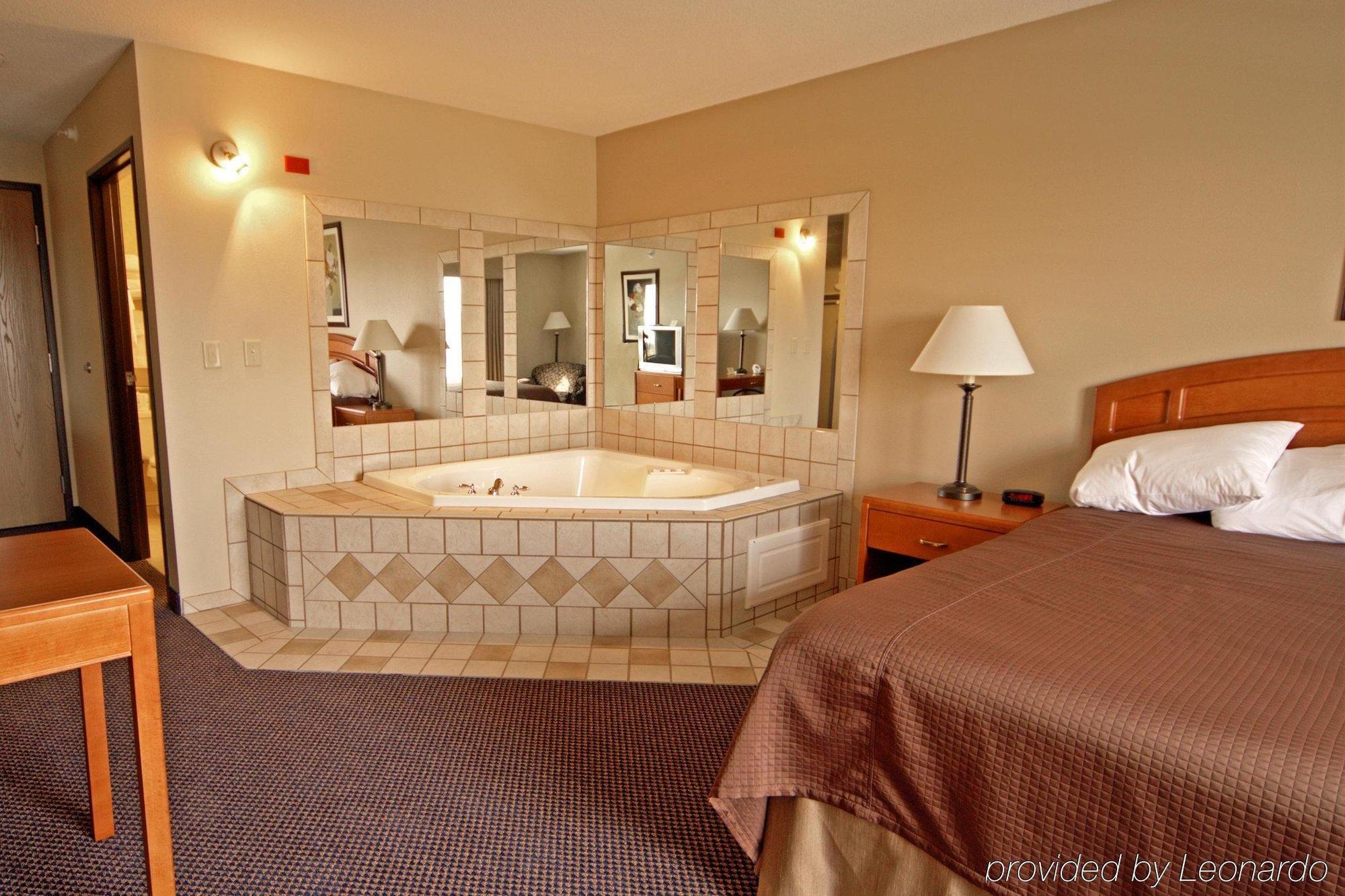 Paola Inn And Suites Pokój zdjęcie